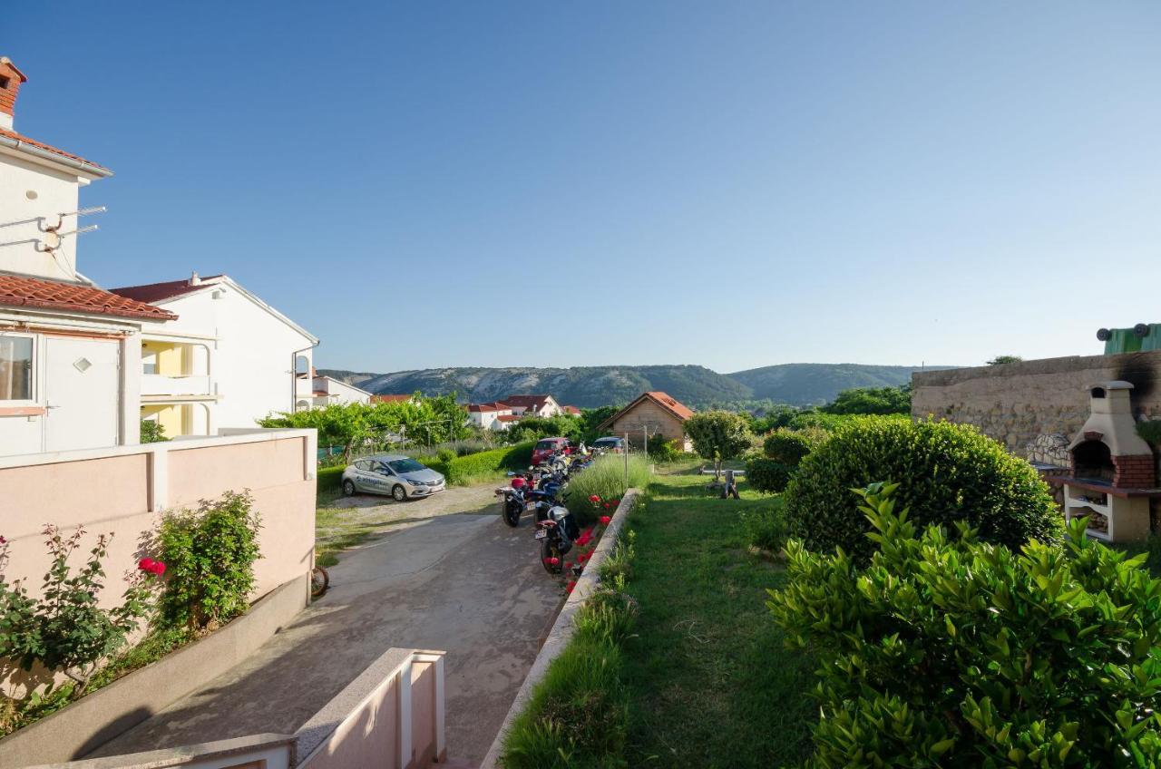 Apartments Dragan Lopar Exteriér fotografie